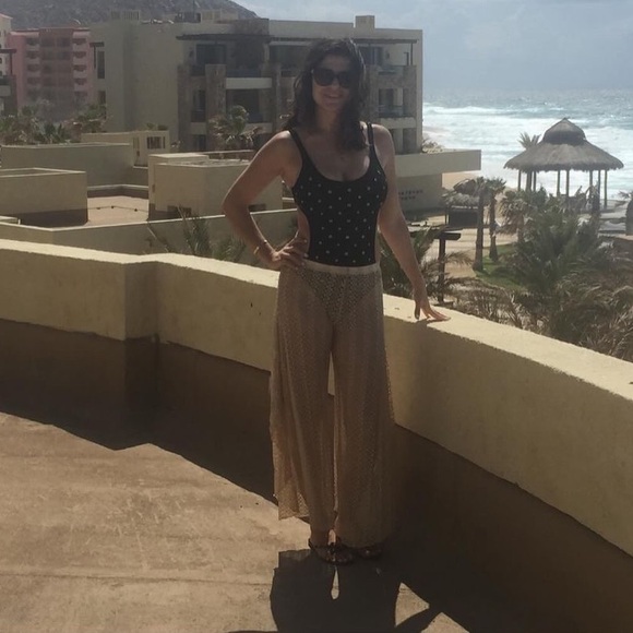 🖤✨ Michael Kors Gorgeous black one piece Swimsuit✨🖤 - Picture 3 of 10